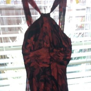 Interesting colorful red print short dress
